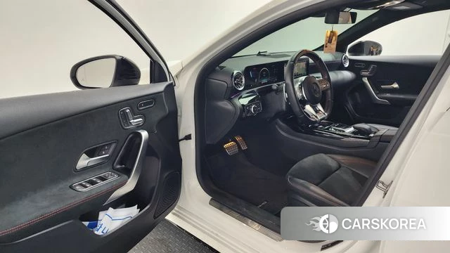 Mercedes-Benz A-Class W177 id 3922832 из Кореи 19