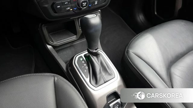 Jeep Renegade id 4409230 из Кореи 32