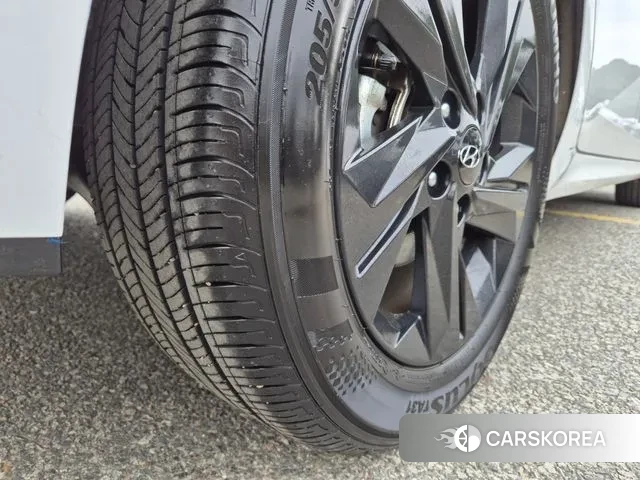 Hyundai Avante Hybrid (CN7) id 3228994 из Кореи 19