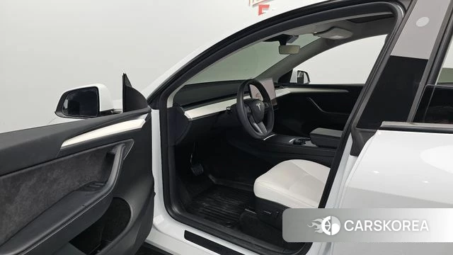 Tesla Model Y id 4730397 из Кореи 33