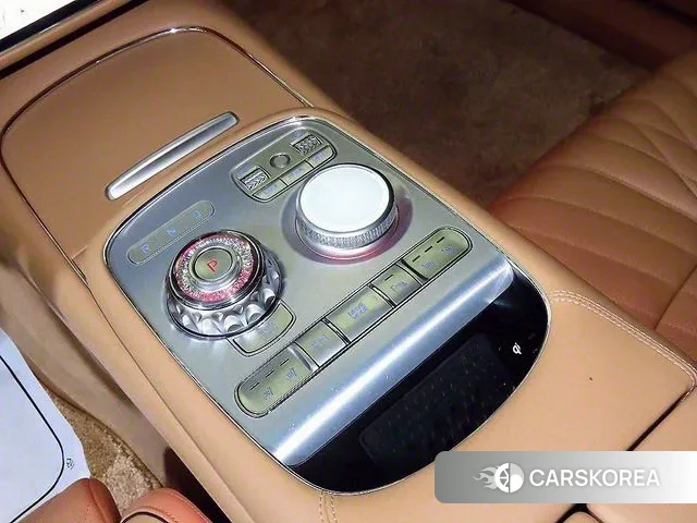 Genesis G90 (RS4) id 3011760 из Кореи 19