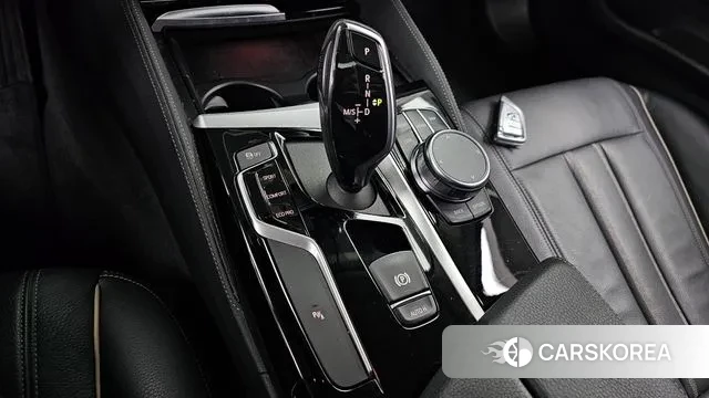 BMW 5 Series (G30) id 3464614 из Кореи 19