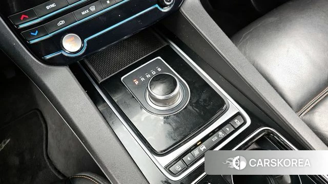 Jaguar F-PACE id 3917506 из Кореи 19