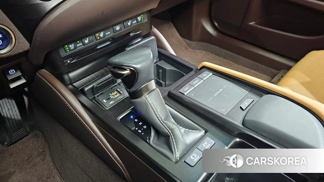 Lexus ES300h 7th generation id 4383357 из Кореи 37