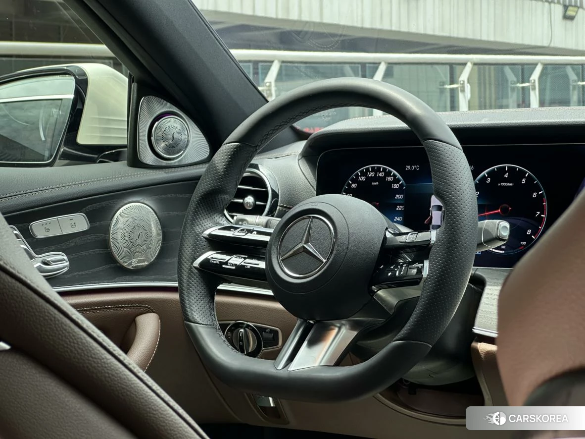 Mercedes-Benz E-class id 4493020 из Китая 18