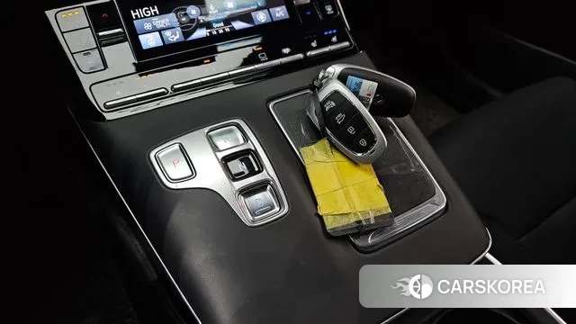 Hyundai The New Grandeur IG Hybrid id 3469363 из Кореи 19