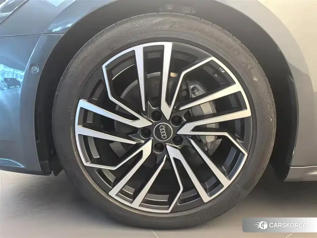 Audi A7 id 4664462 из Китая 14