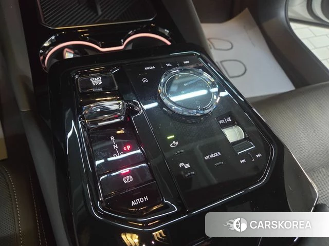 BMW 5 Series (G60) id 3805650 из Кореи 18