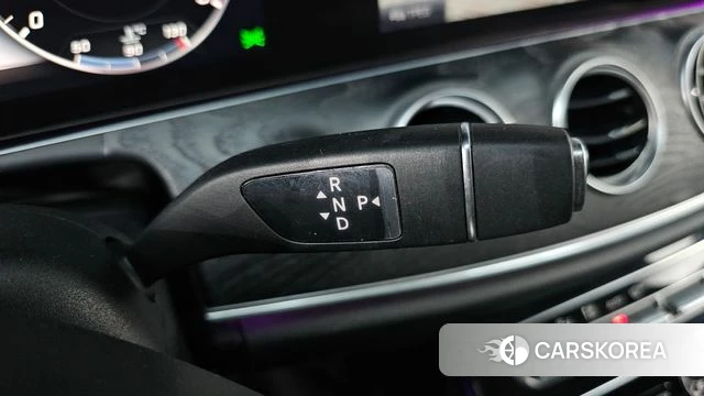 Mercedes-Benz E-Class W213 id 3845987 из Кореи 19