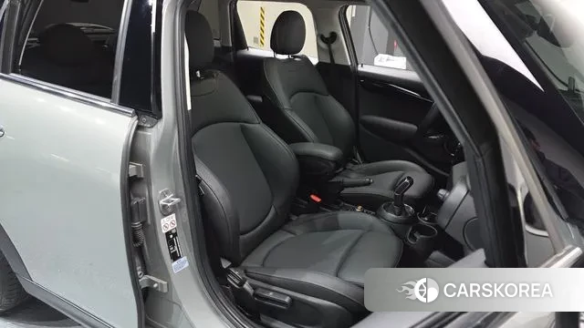 Mini Cooper S id 3312539 из Кореи 19