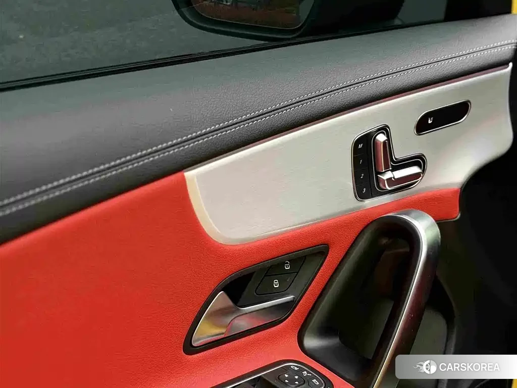 Mercedes-Benz A-class AMG id 4622574 из Китая 15