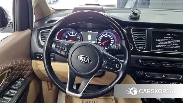 Kia The New Carnival id 2977224 из Кореи 17