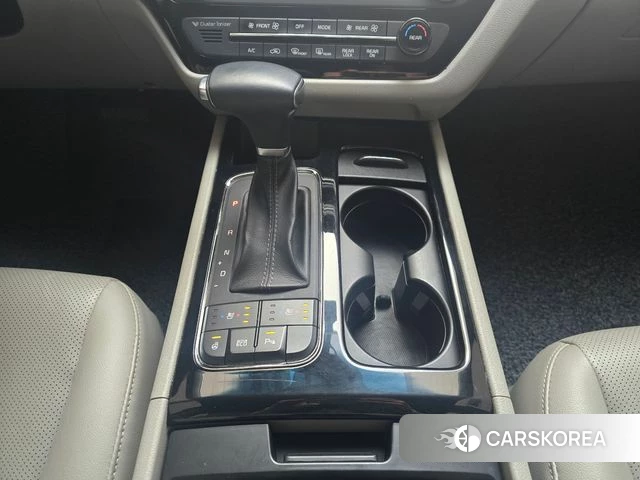 Kia All New Carnival id 3856616 из Кореи 19