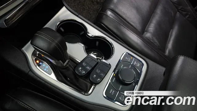 Jeep Grand Cherokee id 2814005 из Кореи 19