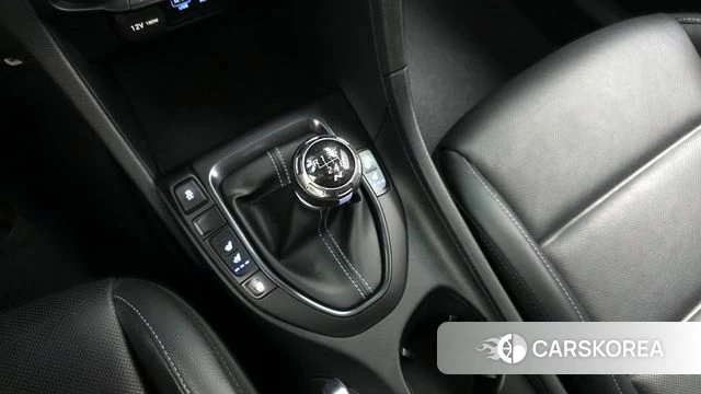 Hyundai Veloster (JS) id 4304929 из Кореи 29