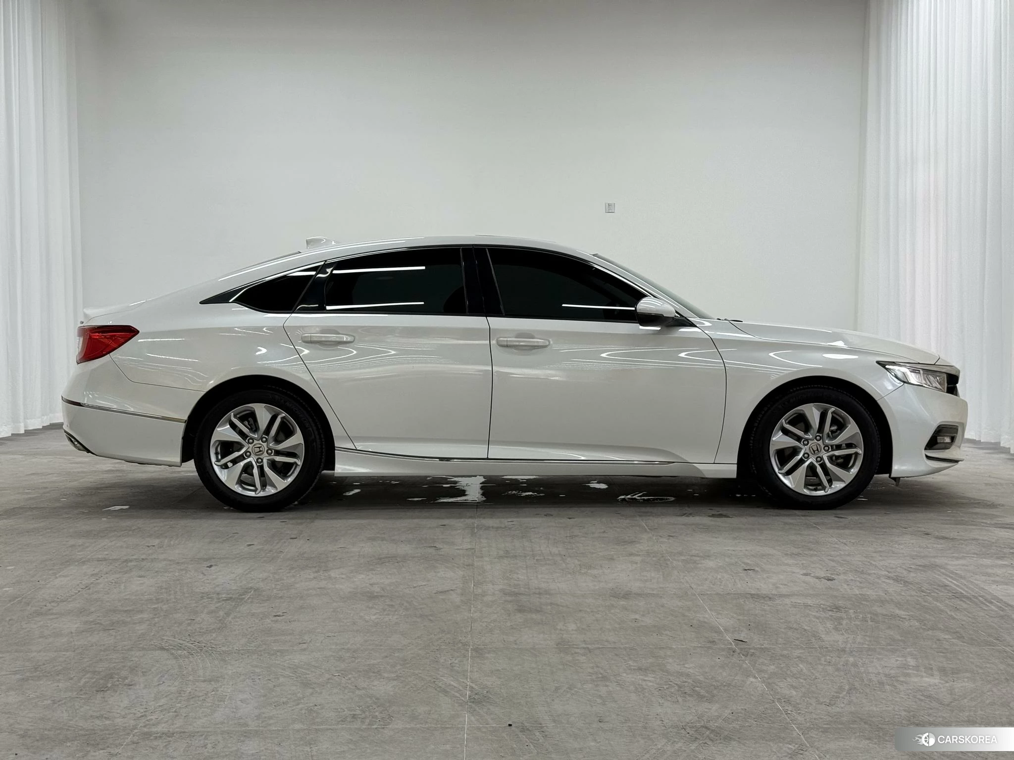 Honda Accord id 4505045 из Китая 19