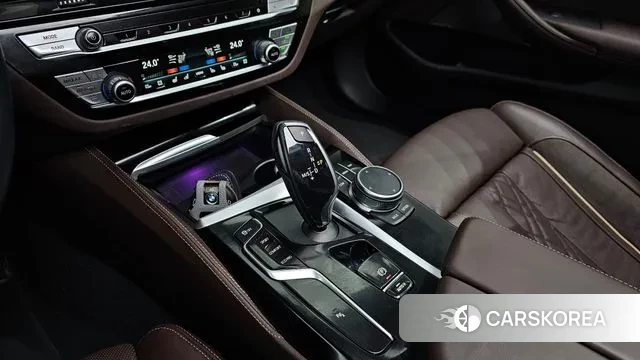 BMW 5 Series (G30) id 3600292 из Кореи 19