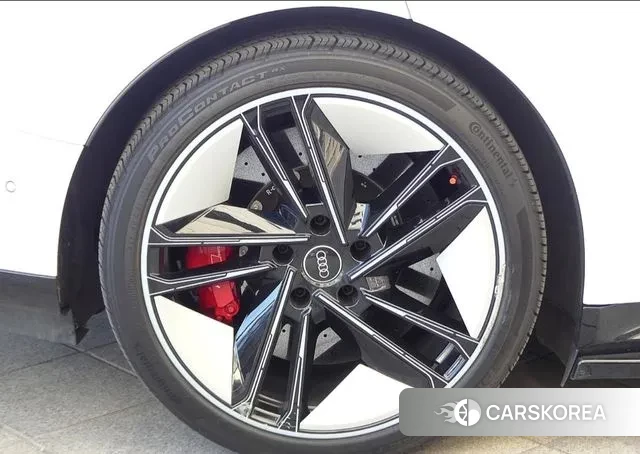 Audi RS e-Tron GT id 3640011 из Кореи 19