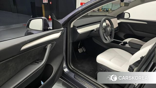 Tesla Model Y id 4480632 из Кореи 31