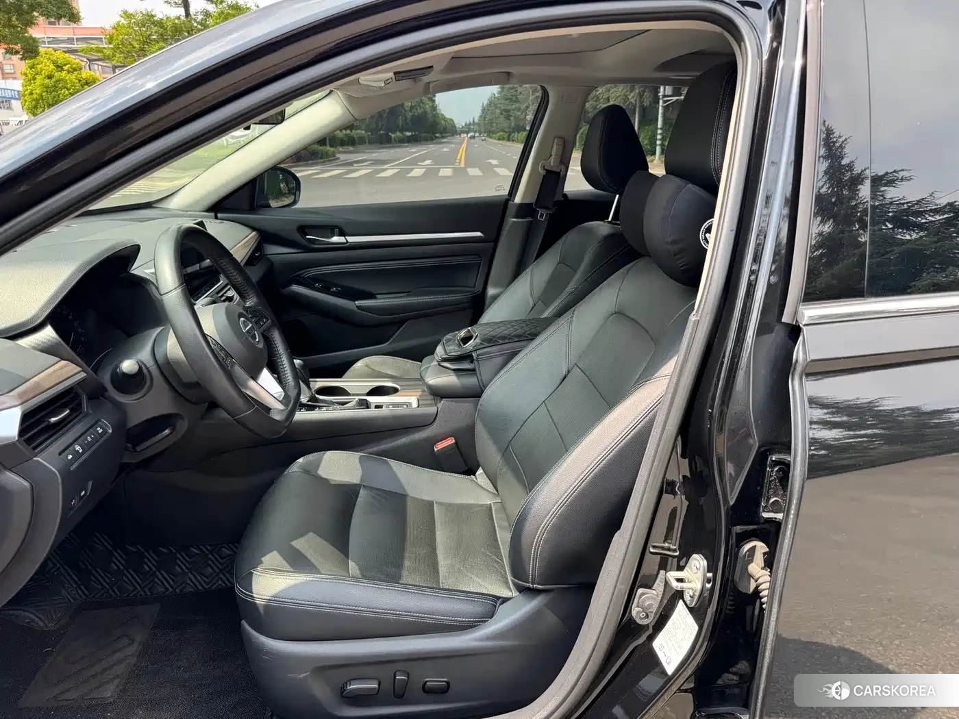 Nissan Altima id 4680550 из Китая 9