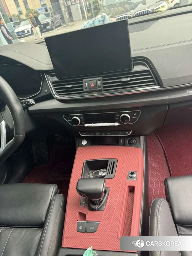 Audi Q5L id 4260342 из Китая 10