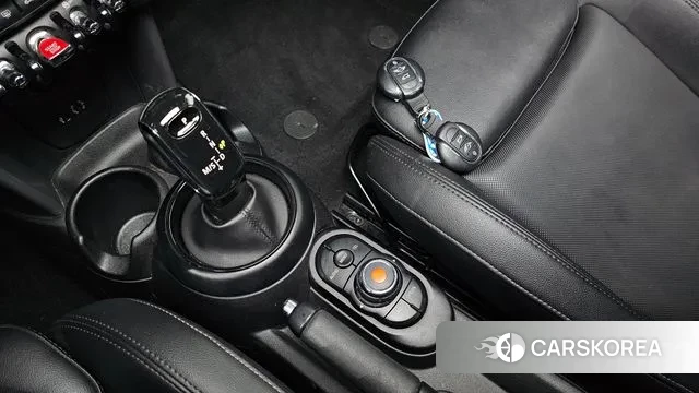 Mini Cooper D id 3666893 из Кореи 19