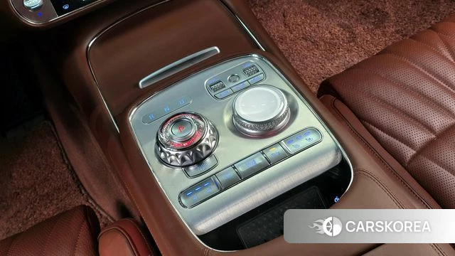 Genesis G90 (RS4) id 3851648 из Кореи 19