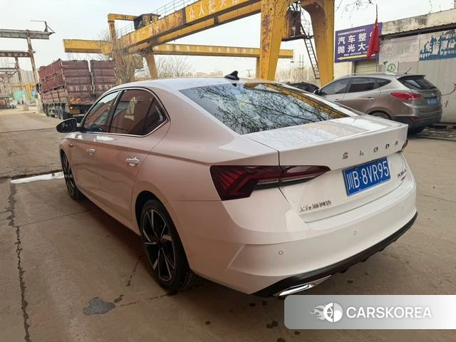 Skoda Octavia id 4393092 из Китая 13