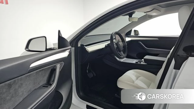 Tesla Model Y id 4549275 из Кореи 32