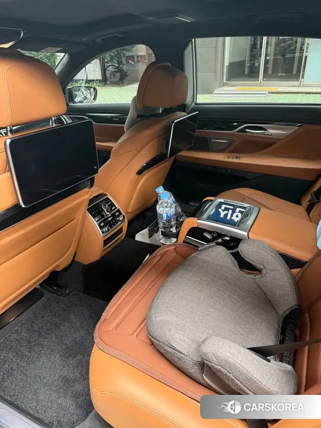 BMW 7 Series (G11) id 3042279 из Кореи 10