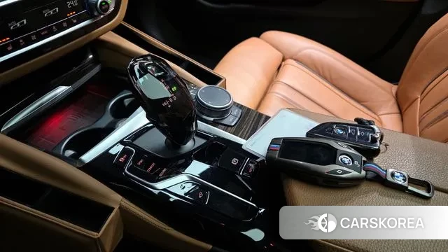 BMW 5 Series (G30) id 3395886 из Кореи 19