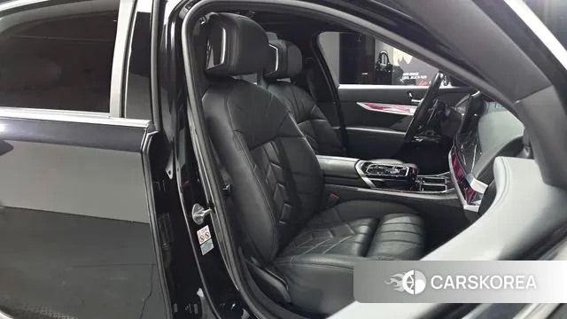 BMW 7 Series (G70) id 3507758 из Кореи 19