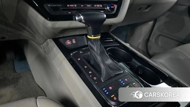 Kia All New Carnival id 4552116 из Кореи 19