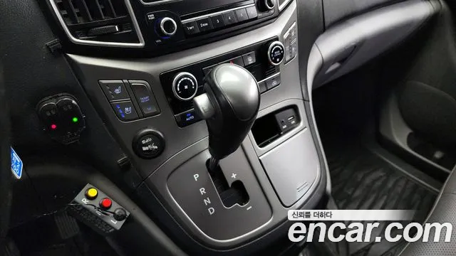 Hyundai The New Grand Starex id 2409605 из Кореи 19