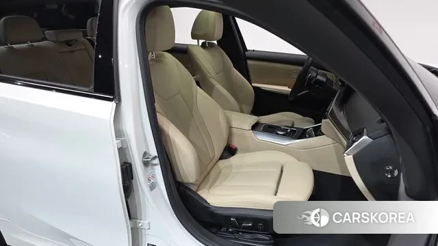 BMW 3 Series (G20) id 3382935 из Кореи 19