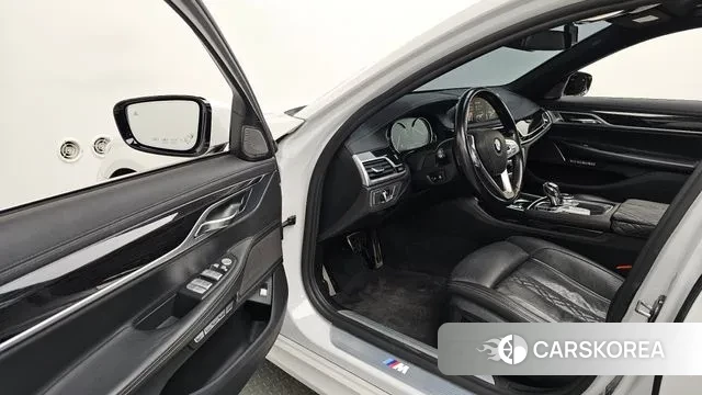 BMW 7 Series (G11) id 3574296 из Кореи 19