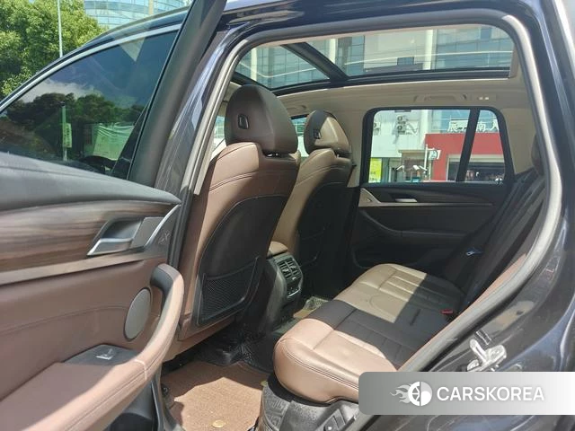 BMW X3 id 4335979 из Китая 12