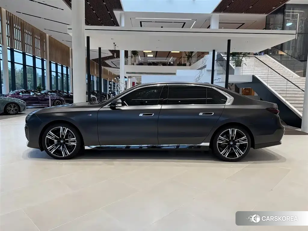 BMW 7 series id 4659748 из Китая 15