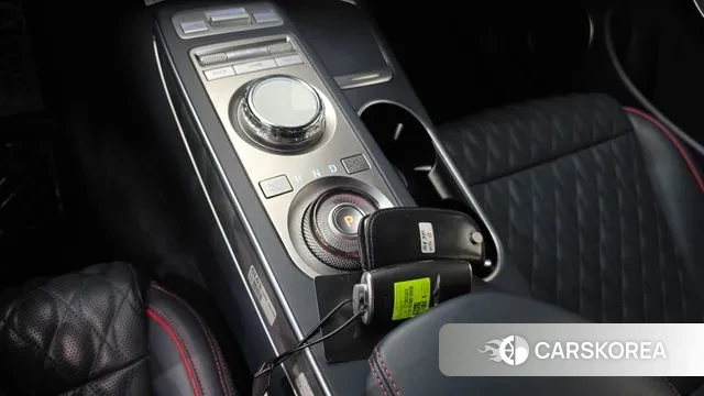 Genesis GV70 id 3237825 из Кореи 19