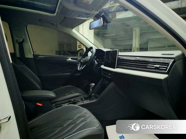 Volkswagen Tiguan L id 3857786 из Китая 9