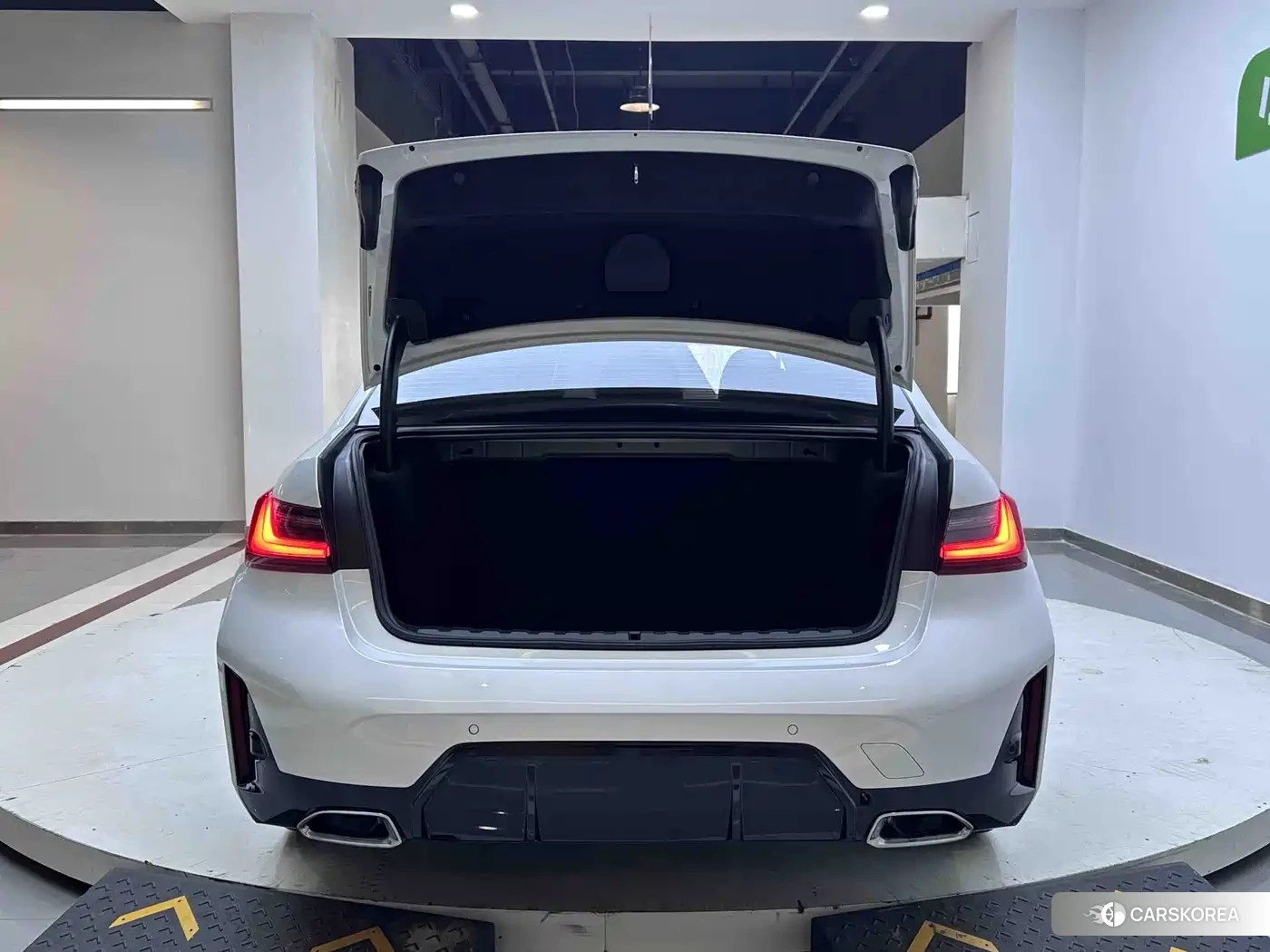 BMW 3 series id 4669383 из Китая 21