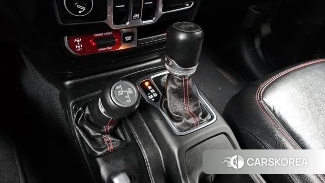 Jeep Wrangler (JL) id 3741754 из Кореи 19