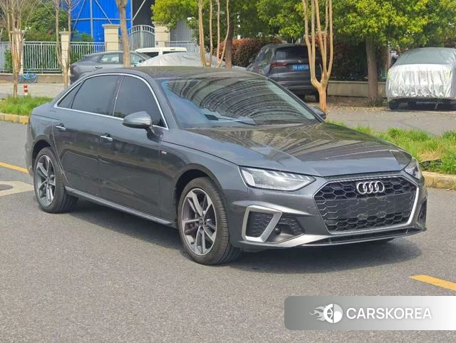 Audi A4L id 4257151 из Китая 9
