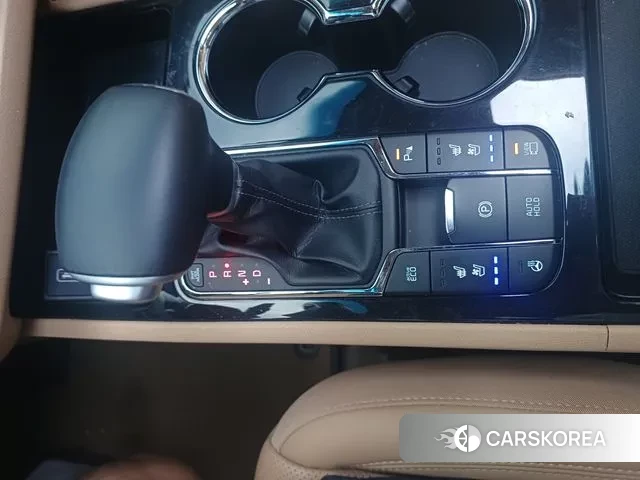 Kia The New Carnival id 2990831 из Кореи 19