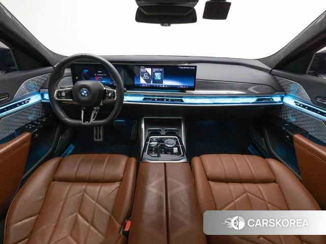 BMW i7 (G70) id 4308524 из Кореи 19