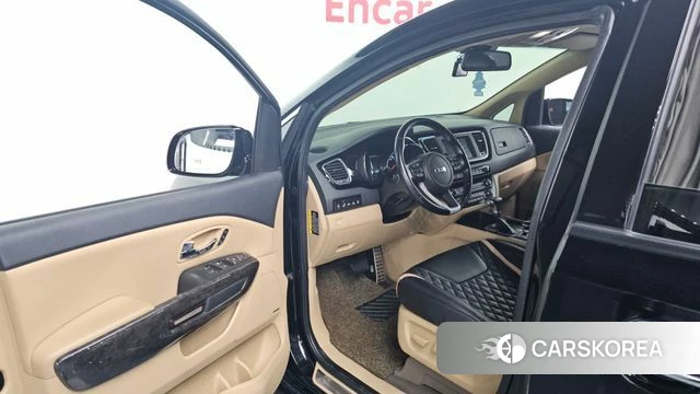 Kia The New Carnival id 4519921 из Кореи 32