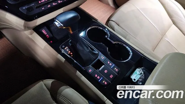 Kia The New Carnival id 2269875 из Кореи 19