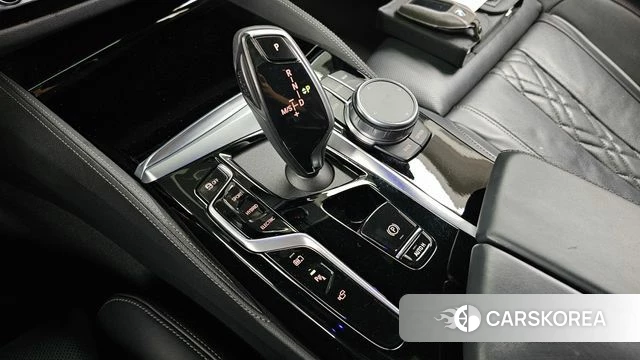 BMW 5 Series (G30) id 4641933 из Кореи 35