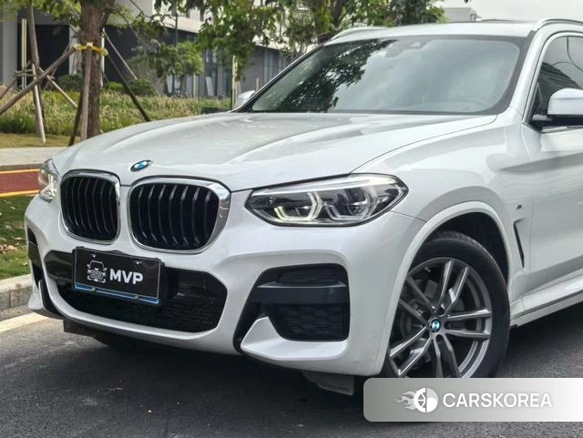 BMW X3 id 3890746 из Китая 9