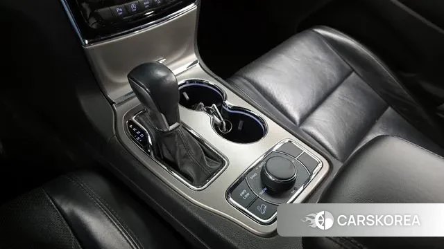 Jeep Grand Cherokee id 3361536 из Кореи 19